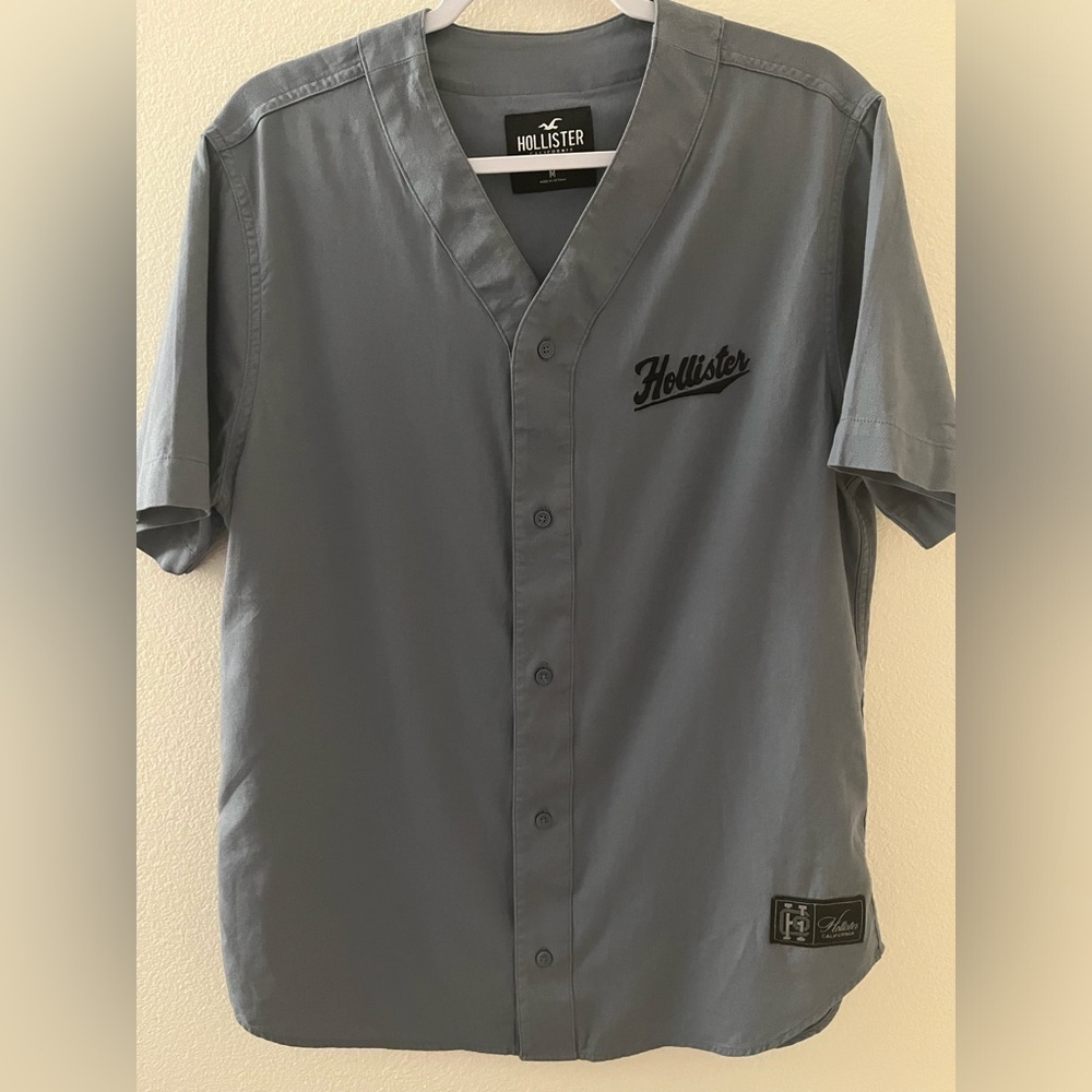 Hollister Men’s Jersey Blue Button Front Size Medium